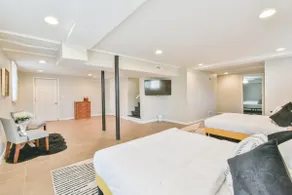 Gorgeous Newly Renovated Home - Image 5