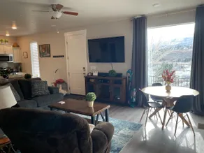 Luxury Reno Townhome - Image 3