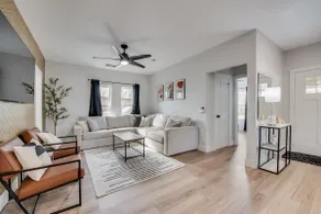 Luxe 5BR Retreat |Kings + Patio TV |Near DT Keller - Image 2