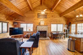 Cozy Log Cabin with Stunning Views! - Image 3