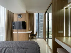 Spacious Two Bedroom Apartment w Panoramic Views! - Image 4