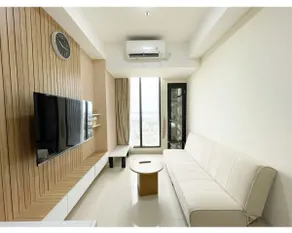 Spacious Two Bedroom Apartment w Panoramic Views! - Image 2