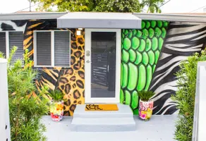 Unique Miami Art Escape w/ HotTub, Arcade & Murals - Image 2