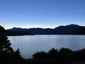 Lakefront flat with view and access to the lake - Image 2