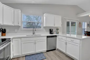 ~Homey 3/2_near Fleming Island - Image 4