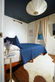 The Dugout - (2bd/2ba & Free Parking Spot!) - Image 3