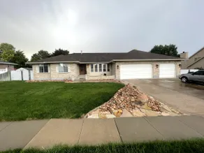 6000 sqft w/Private pool & 2 Lrg Kitchen - Image 2