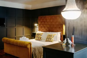 -Lapwing- * Modern * Luxury * Cotswold Apartment * - Image 2