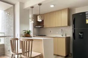 Apt 5 min from the subway, pool and parking! - Image 4