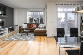 Entire Luxury Inner City Infill Home, mins to DT - Image 5