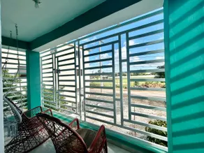 2nd Floor 2bd. overlooking the beachtown. - Image 2