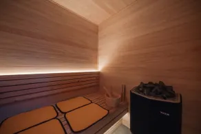 Private villa with private sauna, BBQ, jacuzzi and terrace, accommodates up to 8 people - Image 5