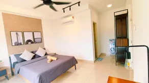 Kulai ioiMall Apt 3R9Pax SmartTv with Wi-fi - Image 4