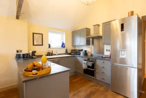 The Dovecote Cottage, Near Malton with Hot Tub - Image 2