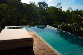 Luxury house, swimming pool, jacuzzi. - Image 2