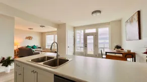 Ocean View Suite on Dewar Rd - Image 3