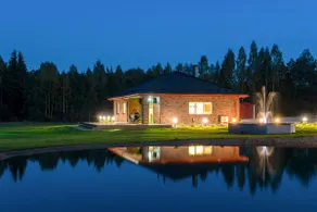 Party And Holiday Home - Image 2