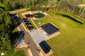 Party And Holiday Home - Image 3