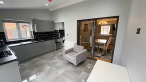 Cosy 4 bedroom holiday let Stevenage 22mins from London on the train - Image 2