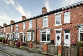 Stylish Spacious House. Central. Free Parking. - Image 2