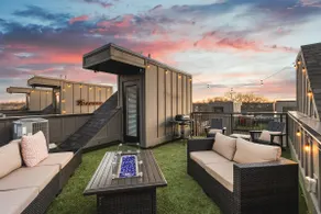 Patio, Rooftop Deck & Garage + 3 Miles to Broadway - Image 2