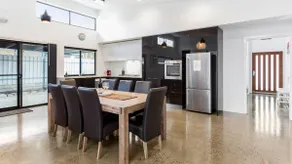 Great Ness Beach House - 8 Person Spa - Pet-Friendly - Netflix - Linen included - Image 3