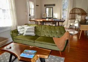 Cozy Cottage In Downtown Belmont - Image 4