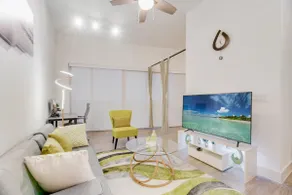 Snappy loft style 2BR I Gym I Parking I Workspace - Image 2
