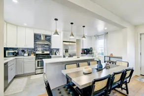 Charming Arlington Escape | 10 min to D.C. - Image 4
