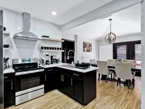 Perfect 3 Bed 2 Bath Home - Modern Remodel! - Image 5