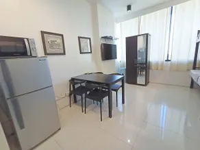15P Walking distance to Ayala & IT Park w/ WIFI - Image 2