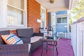 Mid-Town House near Yorkdale - Image 4