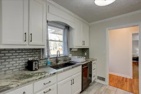 Serene Home by Covington Square - Image 5