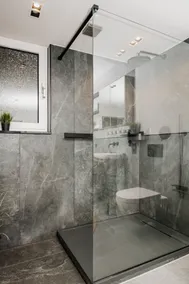S331 - Luxurious two bedroom duplex apartment in cologne - Image 3
