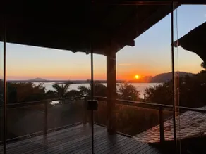 Paradise Hillside Retreat - Image 4