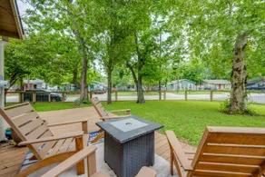 Awesome Austin Bungalow + Hot Tub/Peloton/Coffee! - Image 5