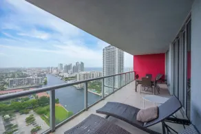 BeachWalk Resort penthouse 2 bed 2 bath 31 floor - Image 3