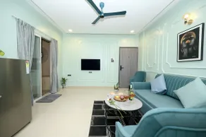 White Feather Apartment - Image 2