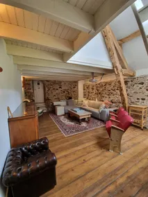 Spacious luxury farmhouse - Image 5