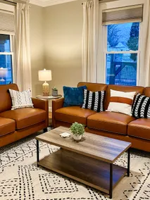Blue Door Bungalow - Walkable to Downtown & IU - Image 2