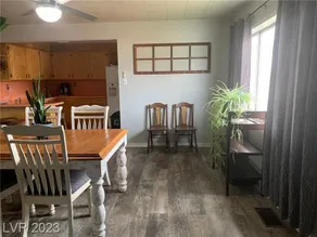ShopKeepers Inn (Oversized Parking, On Main Hwy) - Image 2