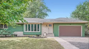 Sunlit Oasis: 4 Bedroom Family Friendly Retreat - Image 2