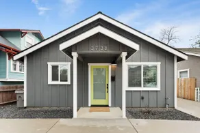 City Charm 2bd room house w/ a King Sz Bed - Image 2