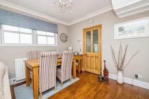 3 Bed 2 Bath Cottage with private parking and garage - Image 2