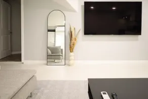 Modern Studio Duplex - Old Torrance Gem - Image 3