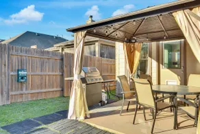Family & pet Friendly-Sleeps 10 - Image 4
