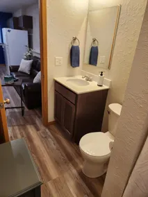 Lakers Self Catering Air Bnb Suite C - Image 2