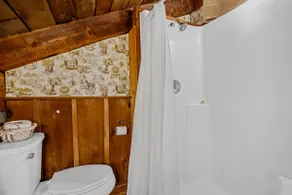 The Cabin at Roney Creek Ranch - Image 2