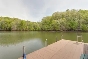 Lakeside Haven Dock/Slip Fire Pit Game Room Kayaks - Image 3