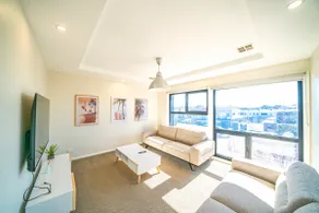 4 BR Modern Stylish House in Lawson - Image 2
